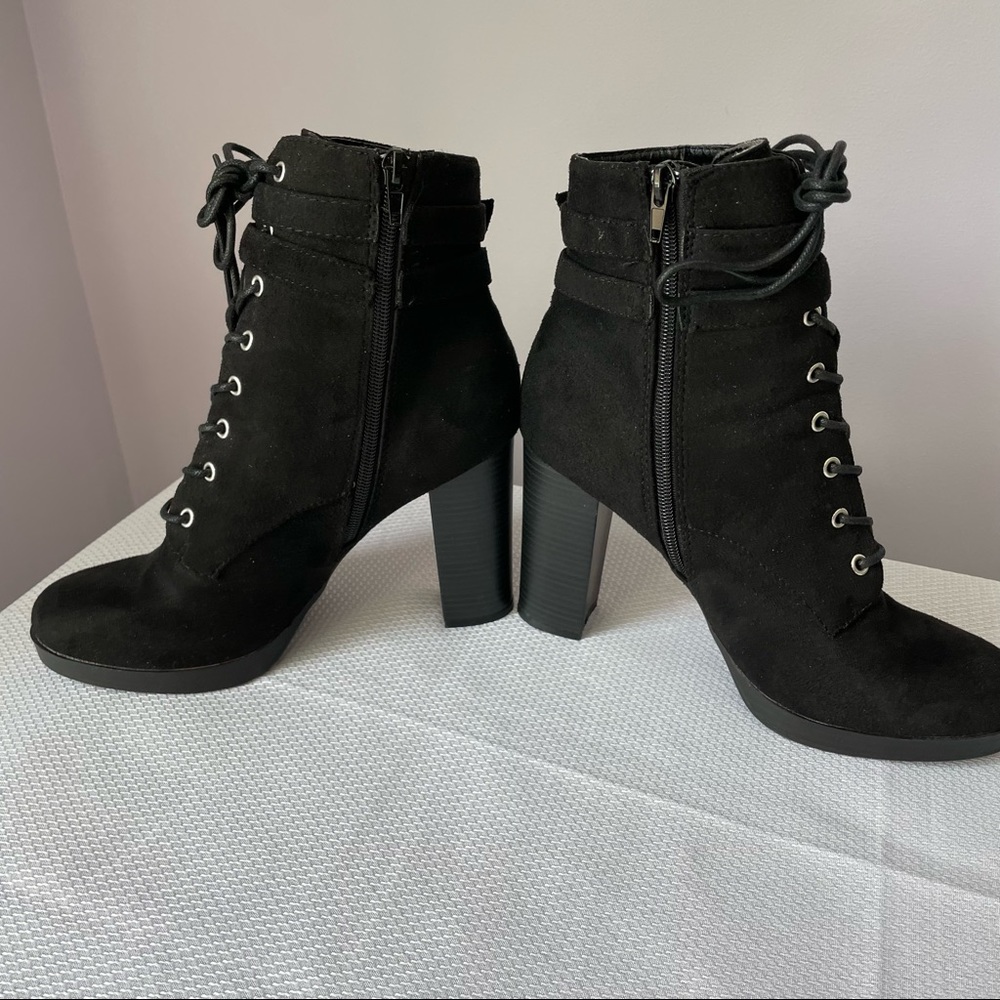 Charlotte Russe Sz 9